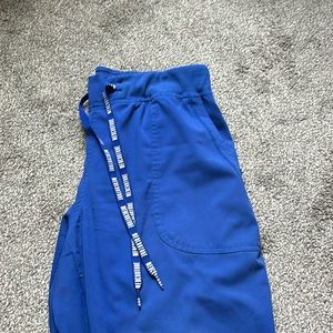 Medcouture jogger scrub pants